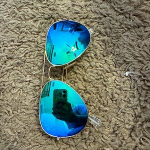 Women’s RayBan Aviator Sunglasses